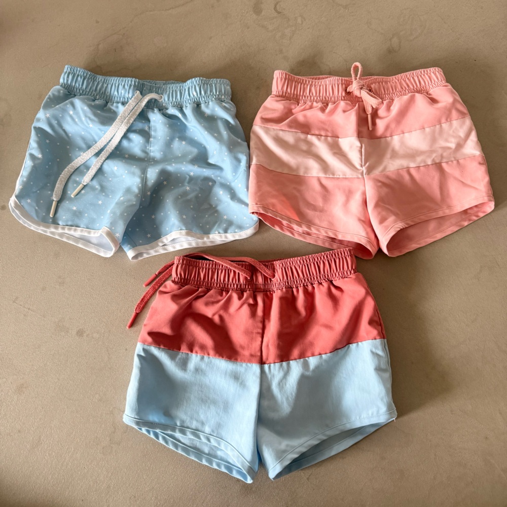 Bundle of Minnow size 5/6 Boardies